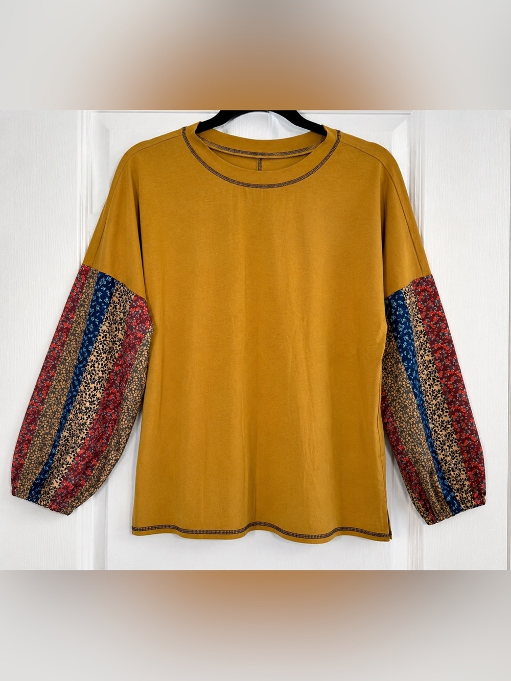 Belle by Kim Gravel Mustard Floral Balloon Sleeve Knit Top Size Small Boho